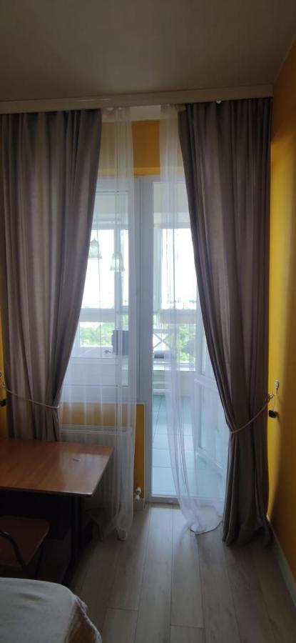 One Room With A Shared Bathroom Chisinau Exterior photo